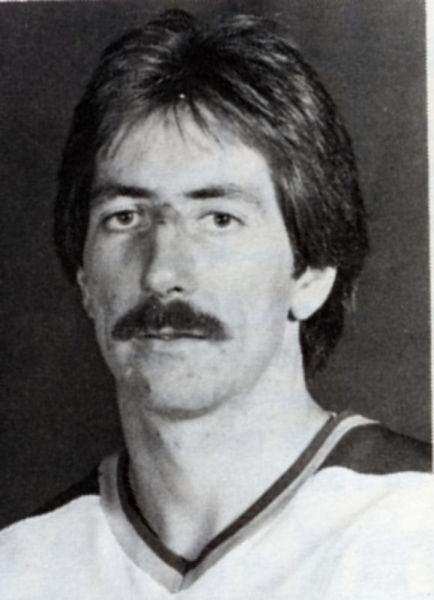 Jim Stuart hockey player photo