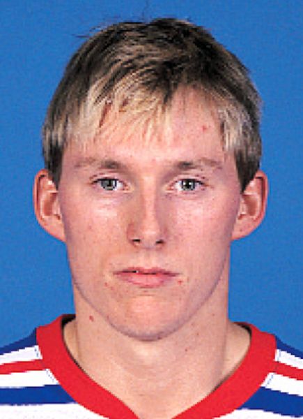 Johan Holmqvist hockey player photo