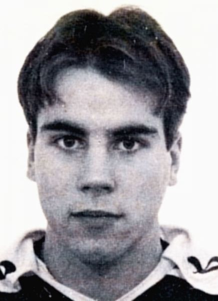 Johan Karlsson hockey player photo