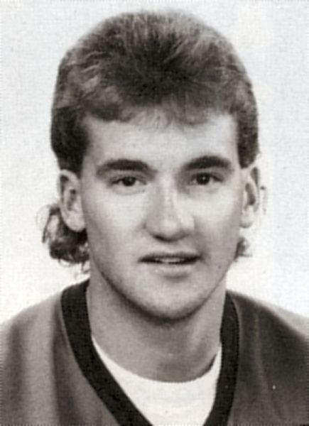 Jon Gustafson hockey player photo