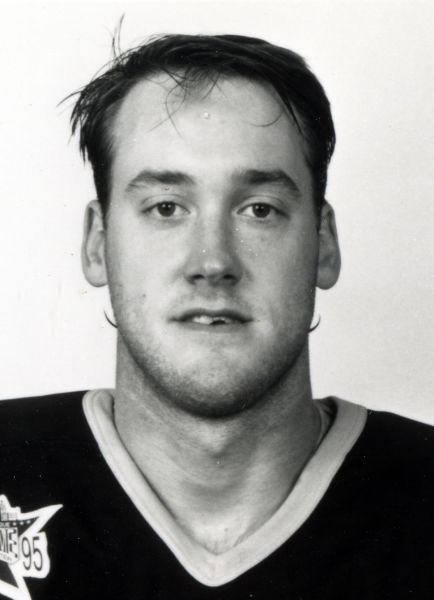 Jon Pratt hockey player photo