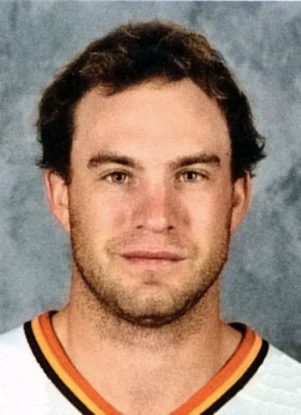 Josh Green hockey player photo