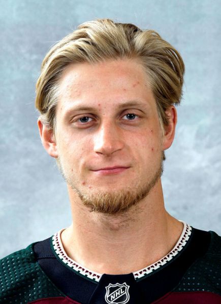 Juuso Valimaki hockey player photo