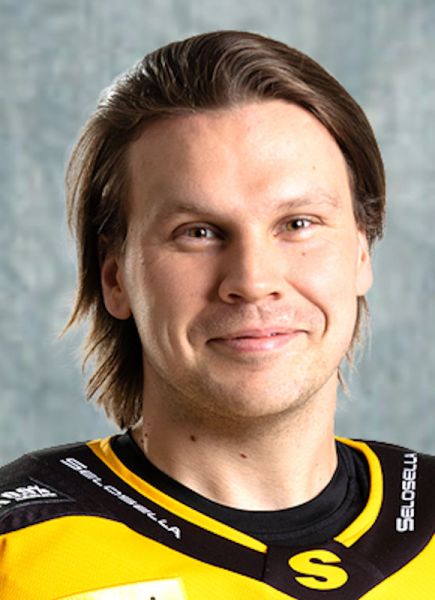 Kalle Maalahti hockey player photo