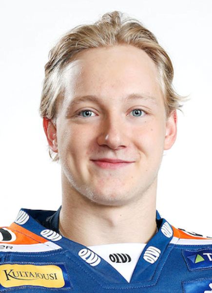 Kasper Simontaival hockey player photo
