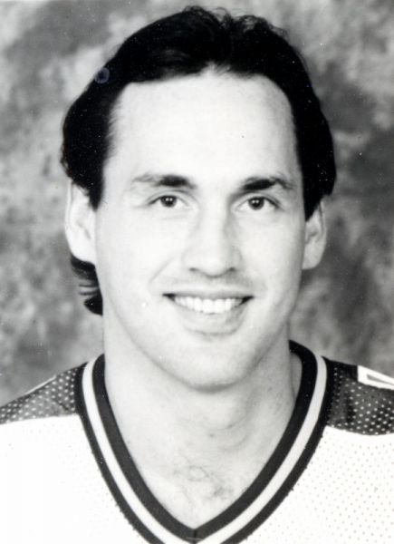 Ken McRae hockey player photo