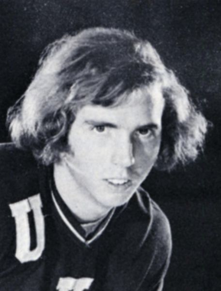 Ken Yeates hockey player photo