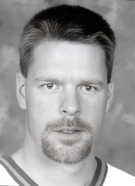 Kent Hulst hockey player photo