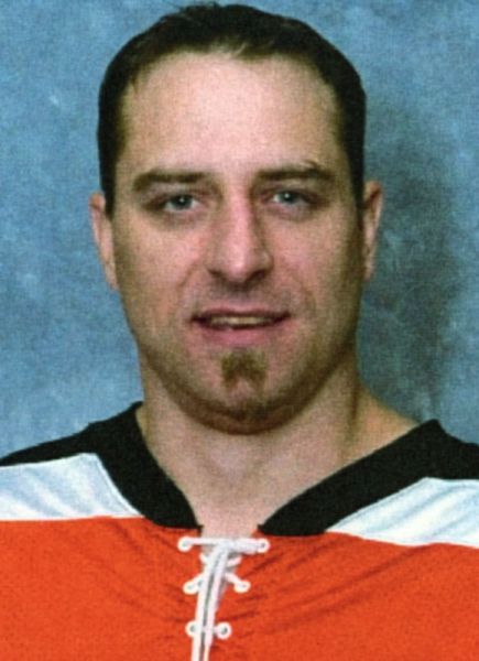 Kevin St. Pierre hockey player photo