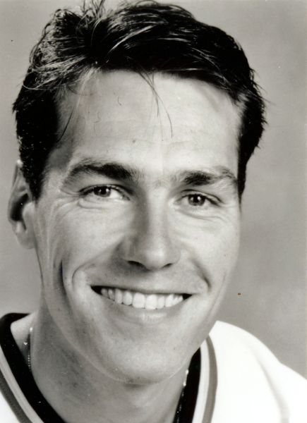 Kirk McLean hockey player photo