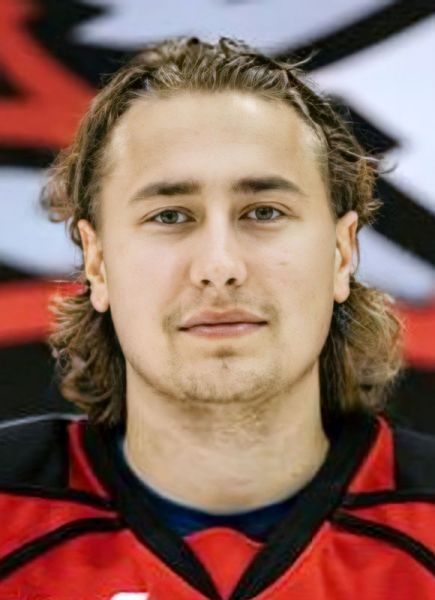 Larri Vartiainen hockey player photo