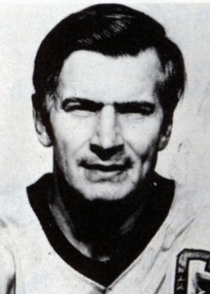 Larry Cahan hockey player photo