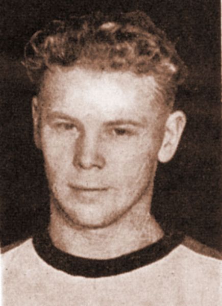 Leo Lespi hockey player photo