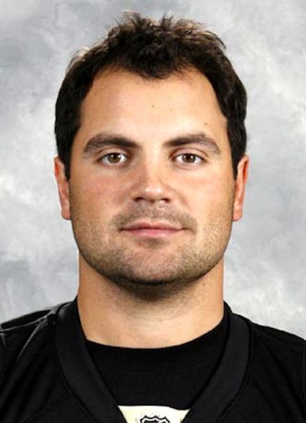 Mark Ardelan hockey player photo