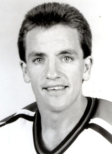 Mark Johnson hockey player photo