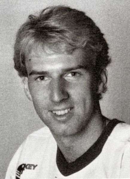 Mark McGinn hockey player photo