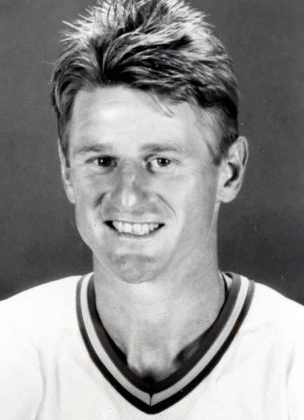 Mark Reeds hockey player photo