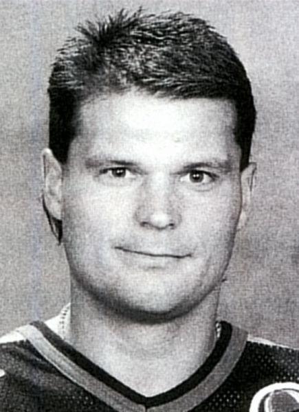 Mark Richards hockey player photo