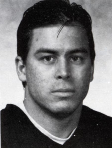 Mark Thompson hockey player photo