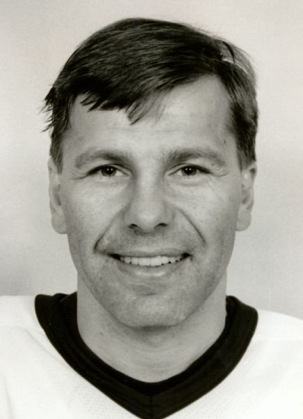 Mats Naslund hockey player photo