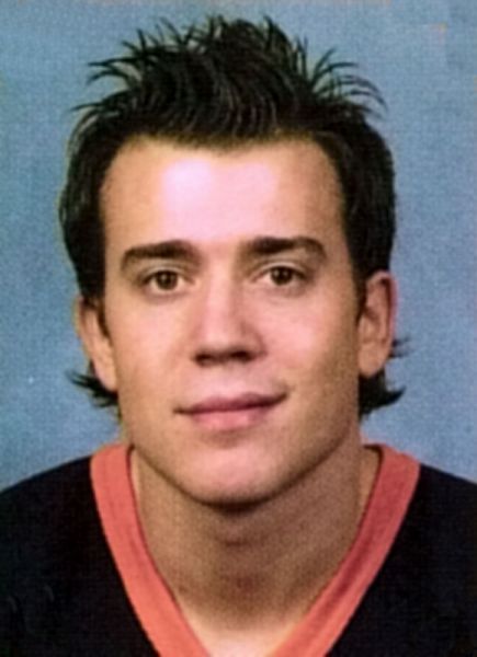 Mattias Weinhandl hockey player photo