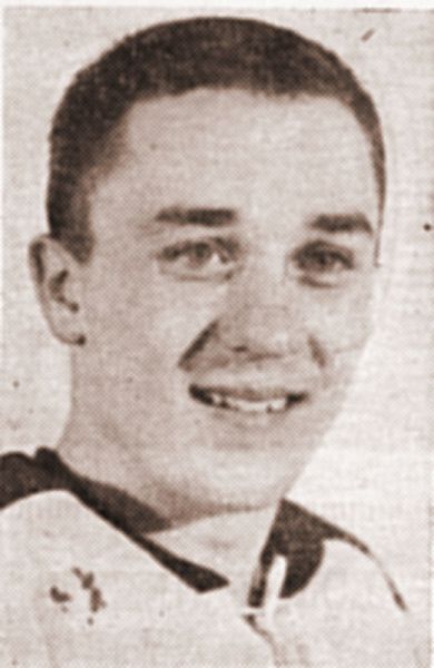Max Geisthardt hockey player photo