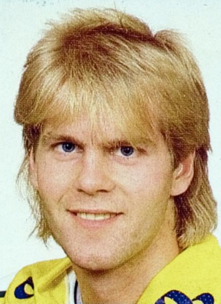 Michael Hjalm hockey player photo