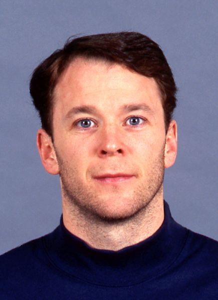 Mike O'Neill hockey player photo