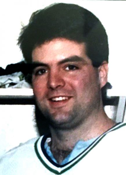 Mike Vellucci hockey player photo