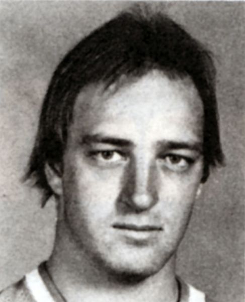 Mike Winther hockey player photo