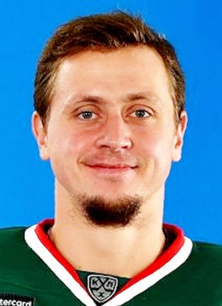 Mikhail Glukhov hockey player photo