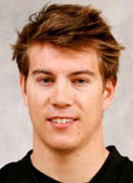 Nick Petersen hockey player photo