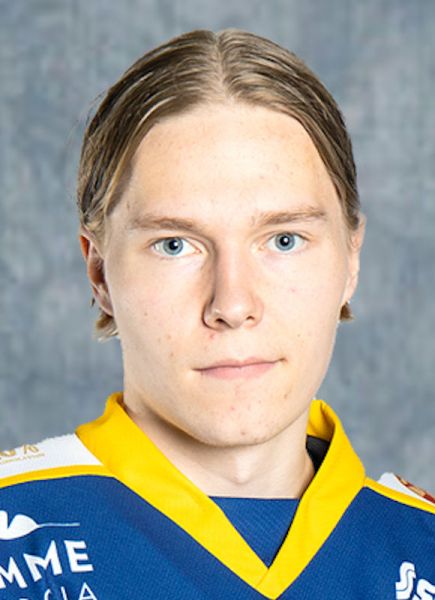 Niilo Romppanen hockey player photo