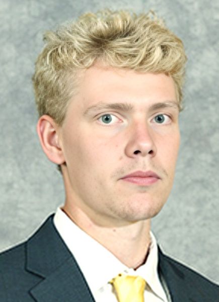 Nikolai Charchenko hockey player photo
