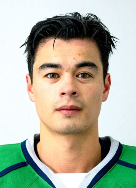 Oliver Chau hockey player photo