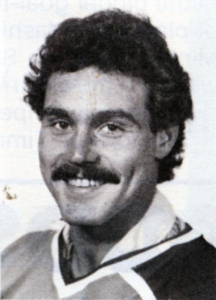 Owen Lloyd hockey player photo
