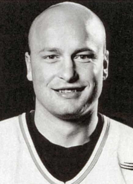 Patrik Augusta hockey player photo