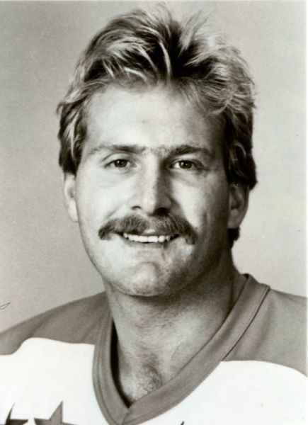 Paul MacKinnon hockey player photo