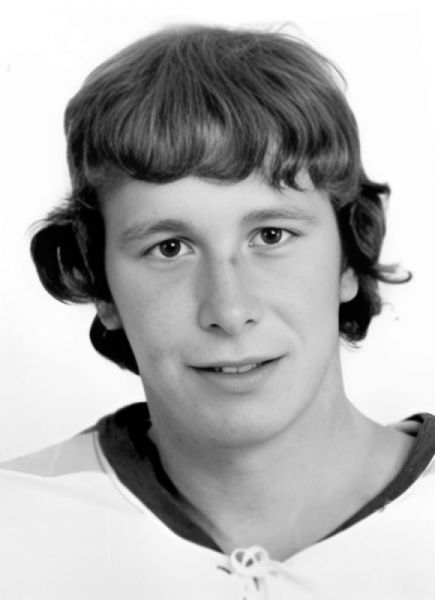 Paul McIntosh hockey player photo