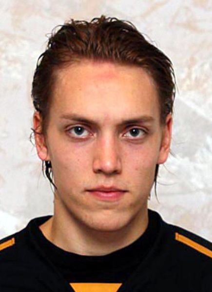 Perttu Lindgren hockey player photo