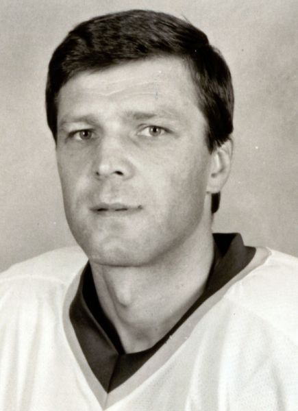 Peter Stastny hockey player photo