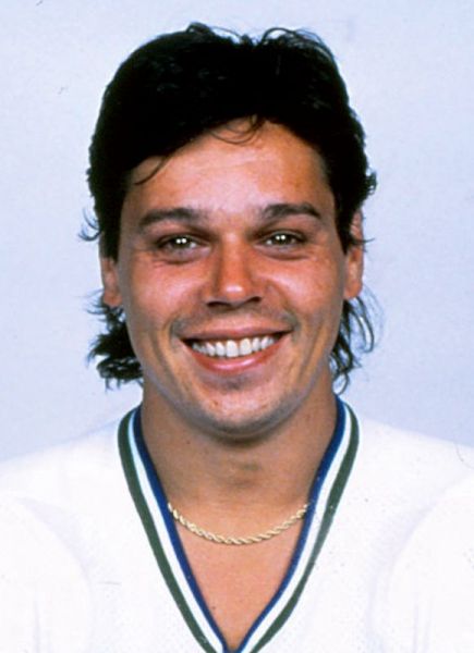 Pierre Larouche hockey player photo