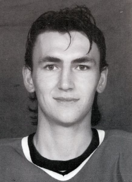 Ravil Gusmanov hockey player photo