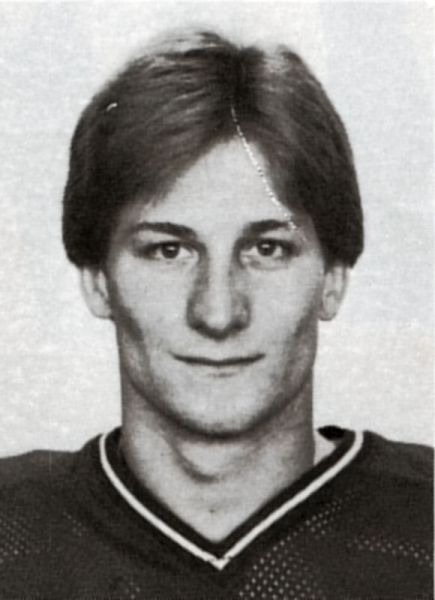 Ray Dries hockey player photo