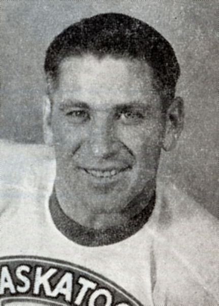 Reg Bentley hockey player photo
