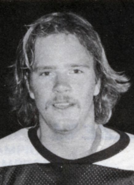 Rob Helgesen hockey player photo