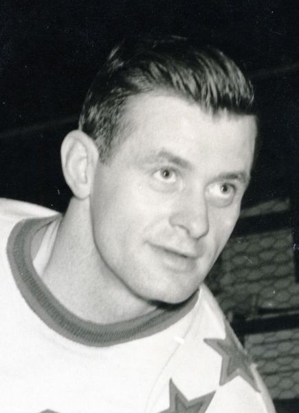 Rollie McLenahan hockey player photo