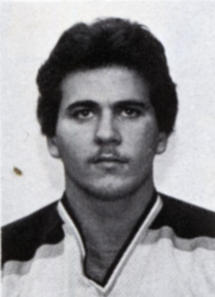 Ron Friest hockey player photo