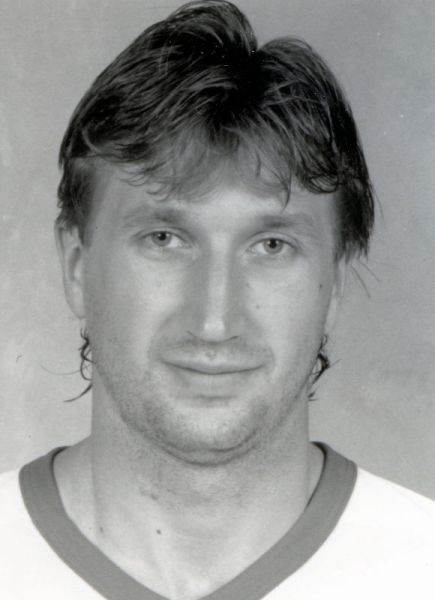 Sergei Bautin hockey player photo