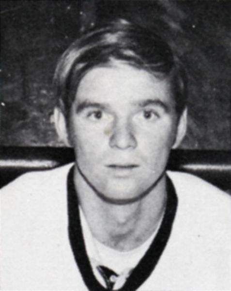 Steve Brueckner hockey player photo